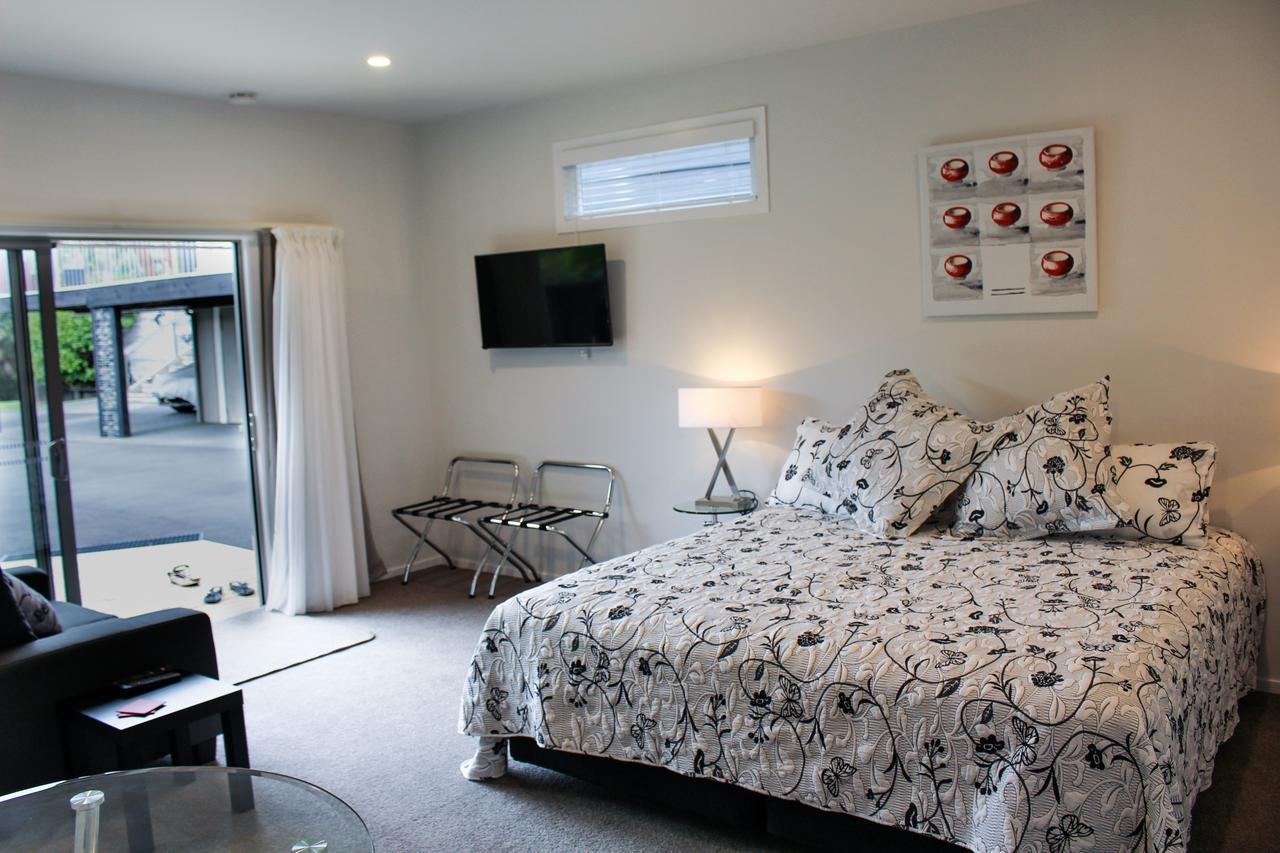 Amazing Kiwi Lodge Whangamata Exterior foto